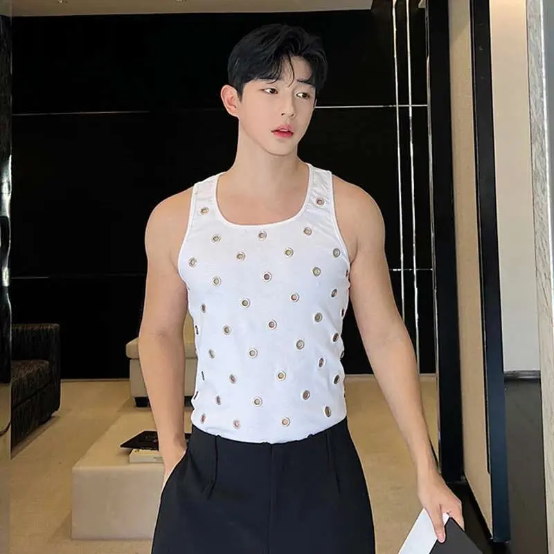 IEFB Niche Design Vest Trend Men's Hollow Out Metal Hole Personality Pullover Tank Top Korean Style Sleeveless Streetwaer 9C1564