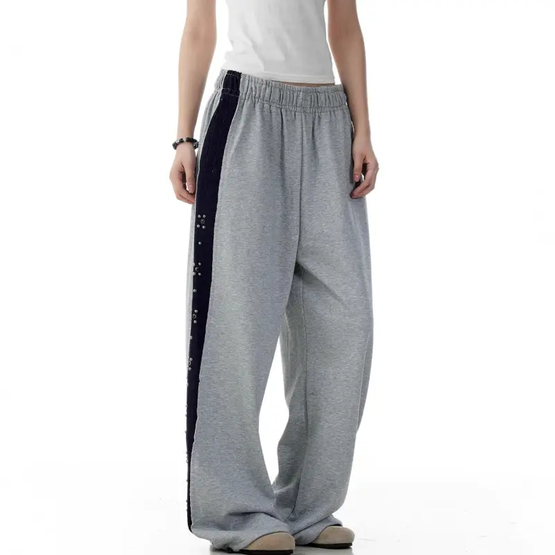 IEFB New Summer Men's Sweatshirts Contrast Color Patchwork Rivrts Design Worn-out Elastic Wais Loose Male Trousers 2025 9W3247