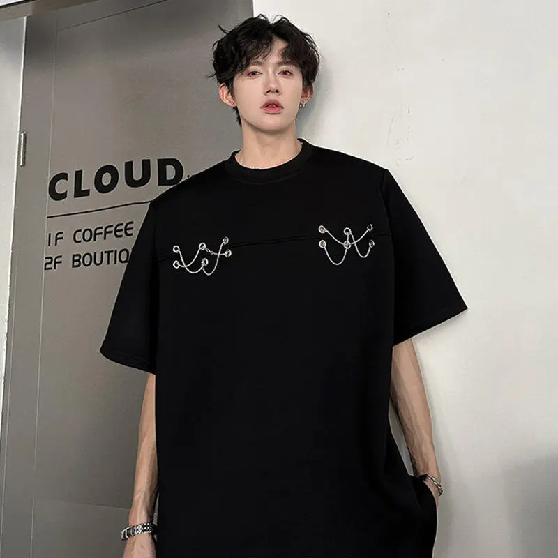 IEFB Summer O-Neck T-Shirt Trendy Men's Top Metal Chain Rope Design American Style Padded Shoulder Short Sleeve Tees 9W3599