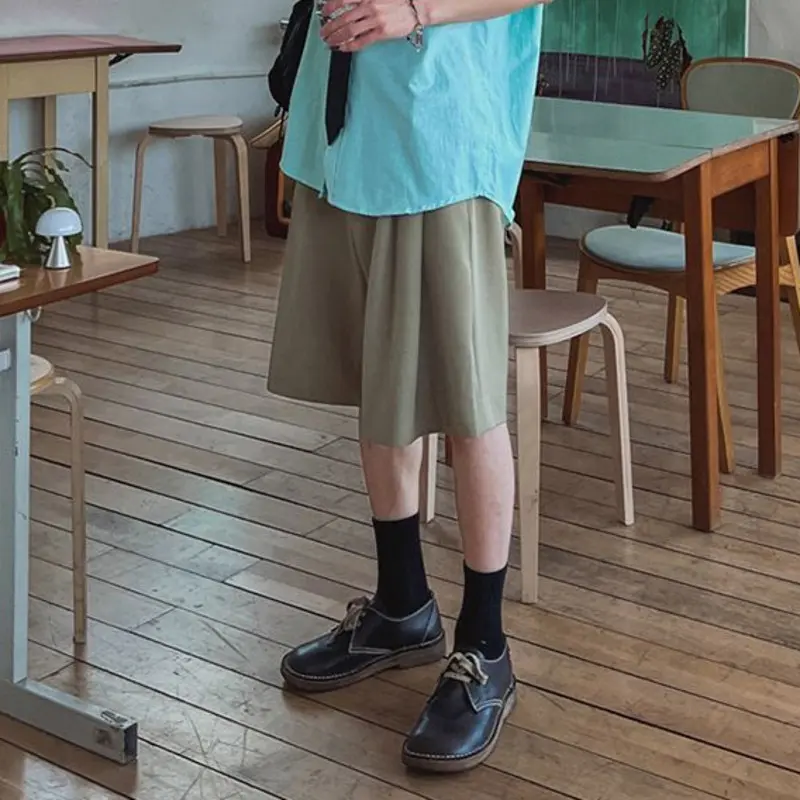 IEFB Korean Style Men's Casual Shorts Pleated Design Solid Color Drape Wide Leg Trousers Straight Loose Male Bottom New 9W2734