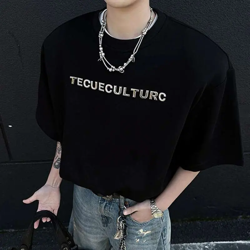 IEFB Men's Short Sleeve T-shirts Embroidery Metal Nail Bead Rivet Decoration Male T-shirt Pullover Menwear Summer 2025 9W1665