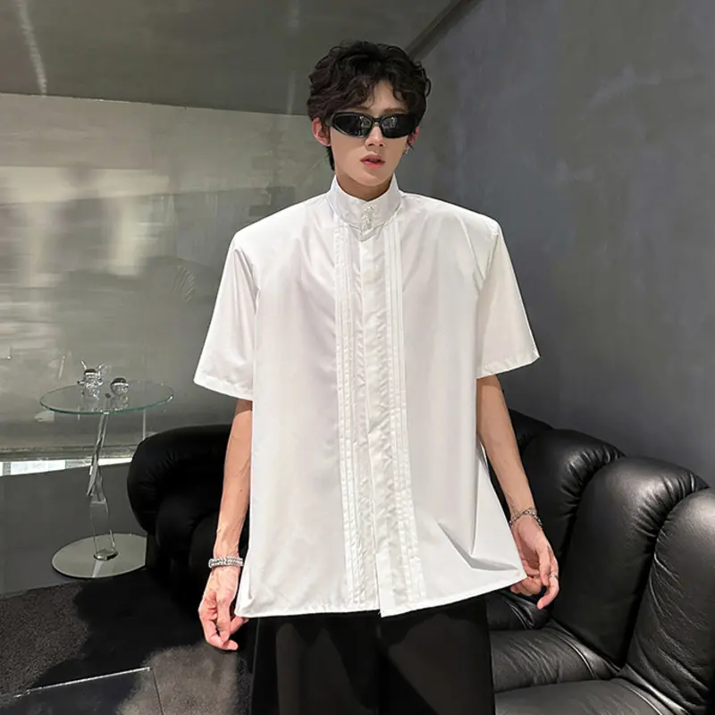 IEFB Summer Solid Color Male Shirt Short Sleeve Standing Collar Buttoned Pearl Shoulder Pads Design Pleated Men Shirts 9W3731