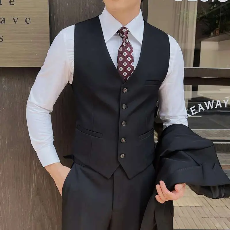 IEFB New Men's Suit Vest Single Breasted Design V-neck Fashion Top Groomsman's Business Casual Clothing Spring 2025 9W1571