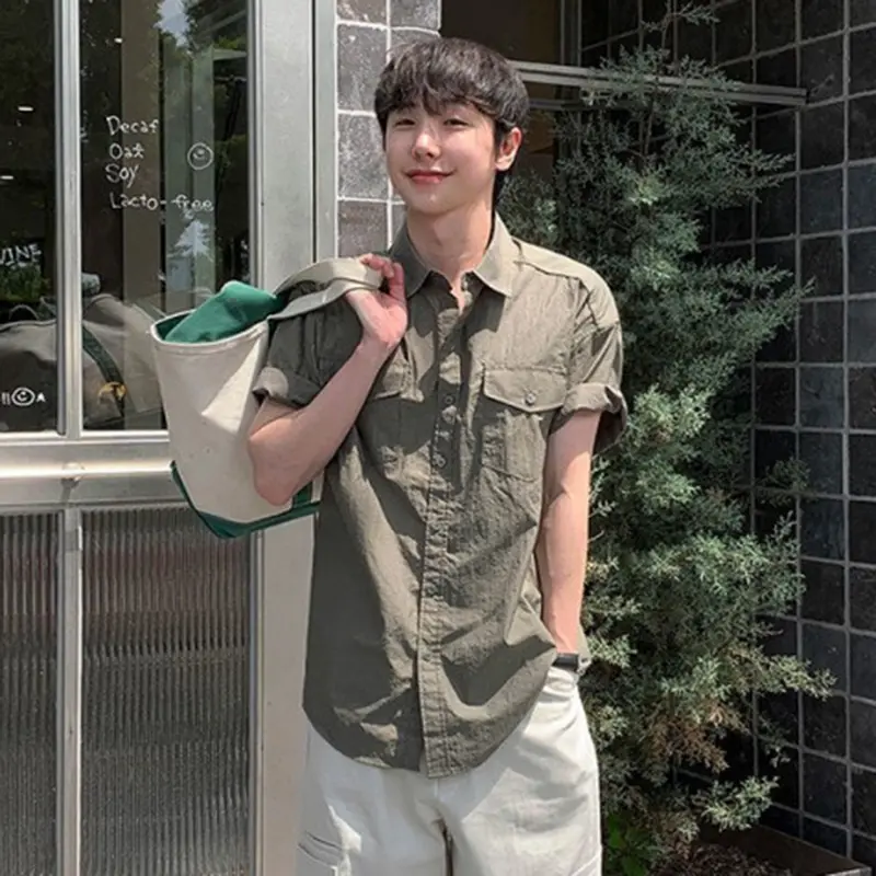 IEFB Men's Shirts Short Sleeved New Summer Korean Style Singel Breasted Lapel Solid Color Multi Pockets Stylish Male Tees 9W2041