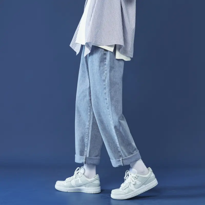 A Pair of Loose, Straight Korean Style Casual Nine-inch Jeans for Spring and Autumn, A Versatile and Trendy Student Baggy Jeans