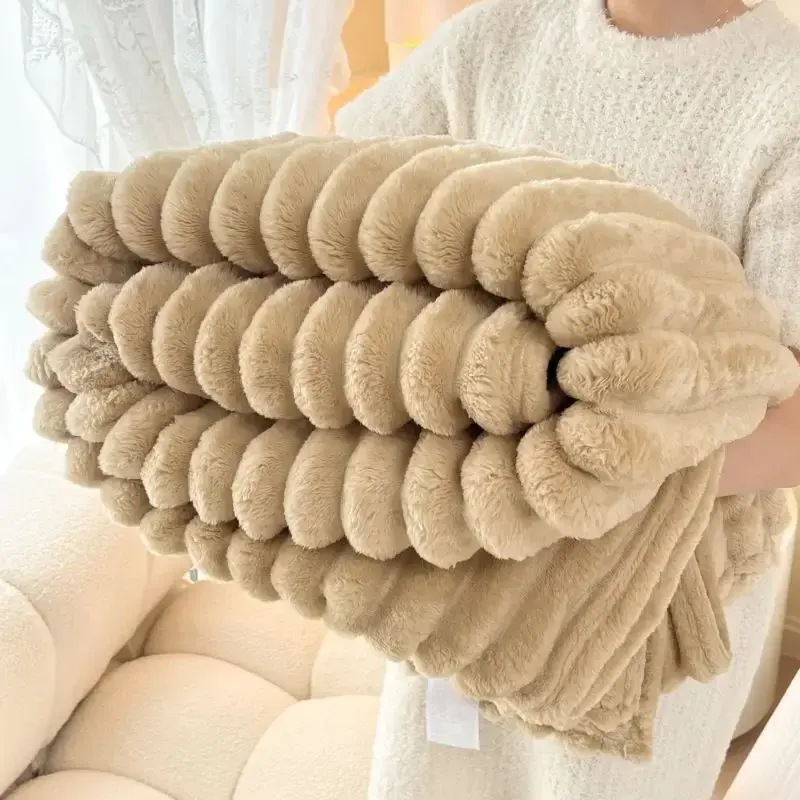 Light Luxury Solid Thickened Imitation Rabbit Fur Plush Sofa Blanket Season Universal Thick Warm Air Conditioning Nap Blanket