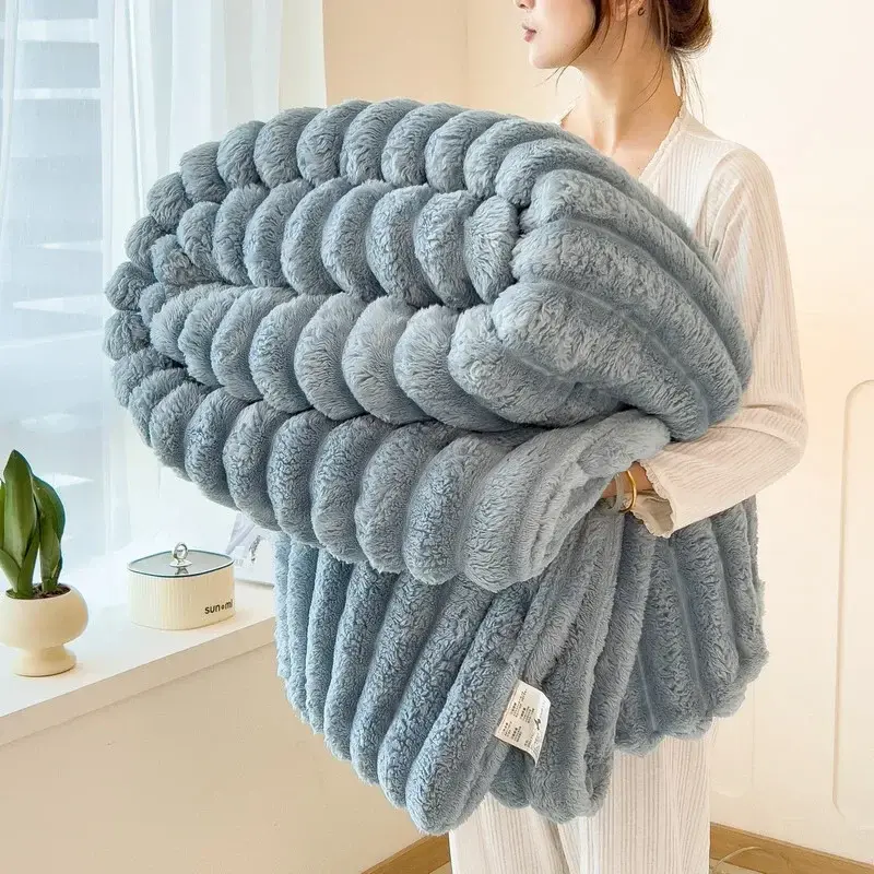 Light Luxury Solid Thickened Imitation Rabbit Fur Plush Sofa Blanket Season Universal Thick Warm Air Conditioning Nap Blanket