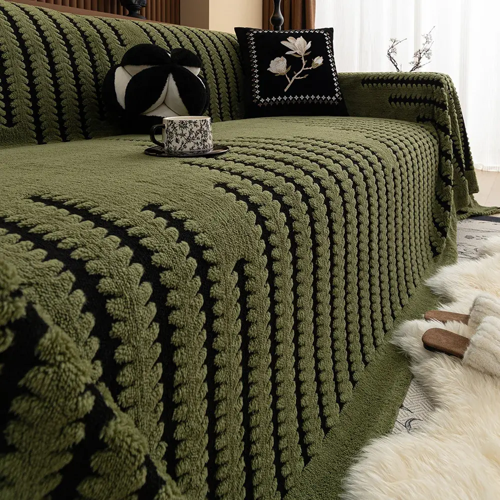 Vintage Luxury Sofa Towel Mat Thicken Plush Non-slip All-inclusive Corner Seat Cover Winter Warm Couch Cushion for Living Room