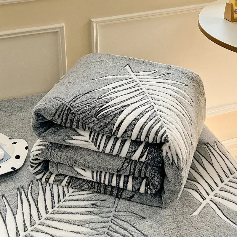 Four Season Universal Blanket Gifts For Girls Women For Living Room Sofa Couch Decor Soft Lightweight Warm Cozy Throw Blankets