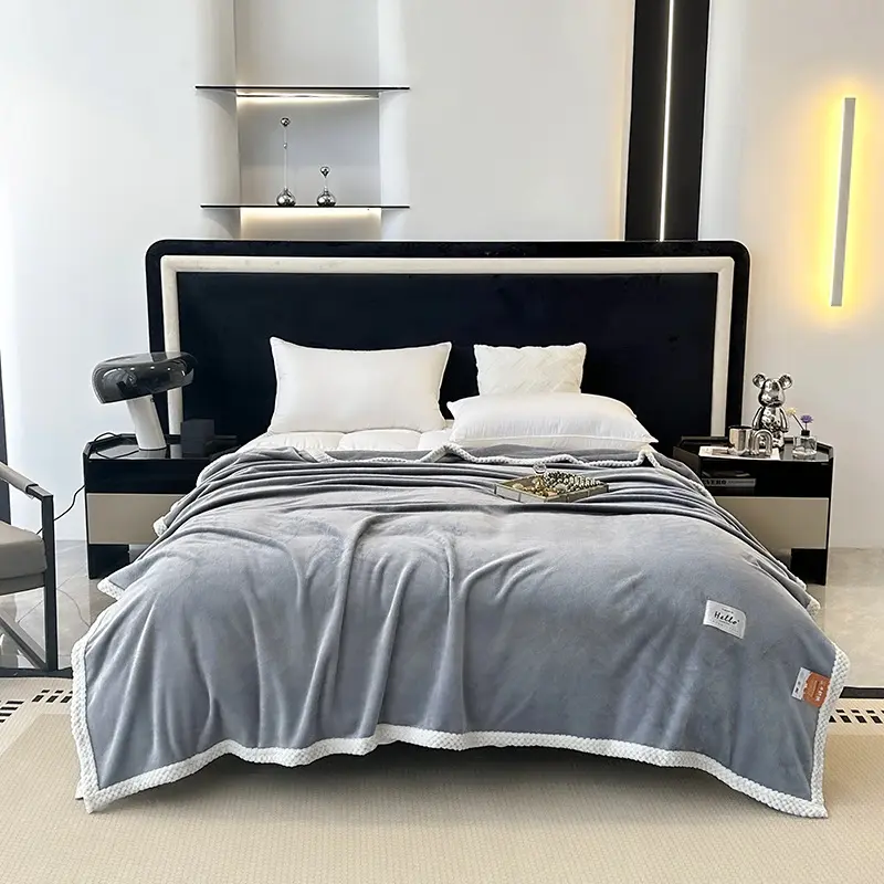 Modern Minimalist Milk Velvet Blanket All Season Universal Thick Warm Comfortable Multifunctional Air Conditioning Cover Blanket