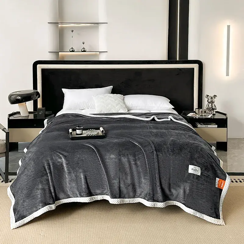 Modern Minimalist Milk Velvet Blanket All Season Universal Thick Warm Comfortable Multifunctional Air Conditioning Cover Blanket