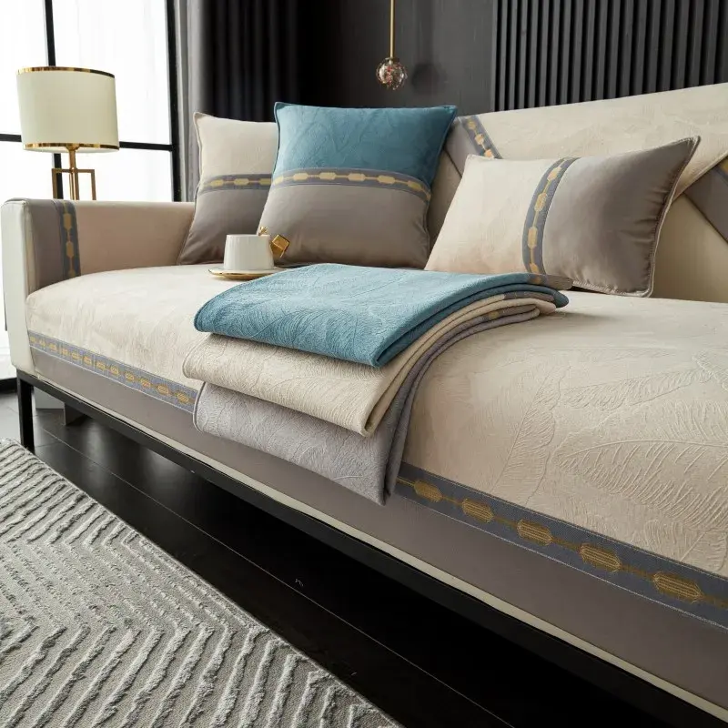 Luxury Feather Sofa Covers for Living Room Four Seasons Chenille Stereoscopic Jacquard Sofa Cushion Modern Non-slip Couch Cover