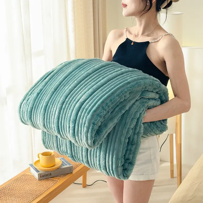 Modern Simple Milk Velvet Blanket Four Season Universal Parent-child Striped Jacquard Solid Color Office Nap Yoga Small Blanket