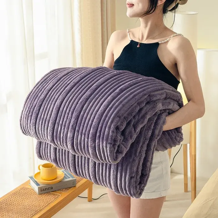 Modern Simple Milk Velvet Blanket Four Season Universal Parent-child Striped Jacquard Solid Color Office Nap Yoga Small Blanket