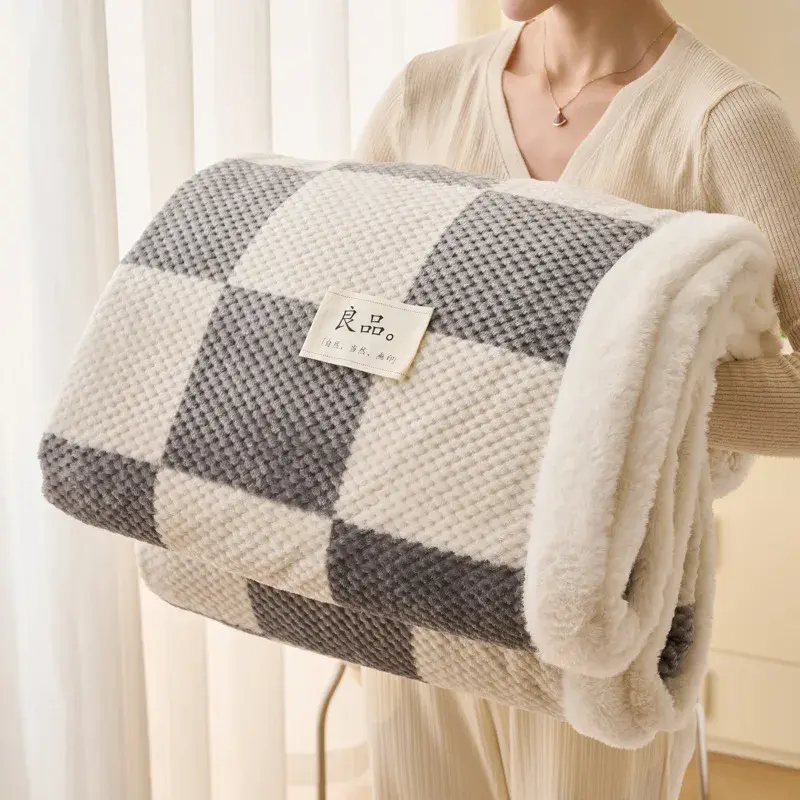 Japanese Style Checkered Milk Velvet Blanket With Four Season Universal Thick Keep Warm Comfortable Flannel Office Nap Blanket