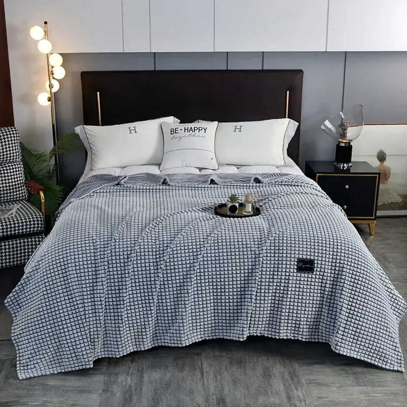 Snuggle-worthy Throw Blanket Cozy Double-sided Coral Plush Flannel Blanket for Home Travel Thickened Checked Texture Solid Color