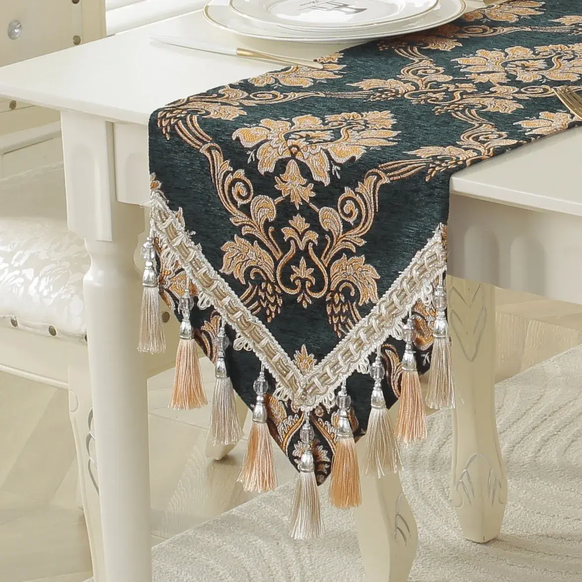 Modern European Jacquard Table Runner Brocade Embroidered Table Decoration Home Restaurant Luxury Embroidered Table Decoration