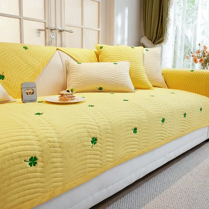 New Polyester Cotton Clover Sofa Cover for Living Room Universal Sofa Mat Non-Slip Cream Wind Sofa Cover Cushion Home Slipcovers