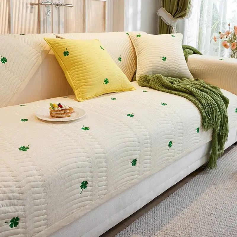 New Polyester Cotton Clover Sofa Cover for Living Room Universal Sofa Mat Non-Slip Cream Wind Sofa Cover Cushion Home Slipcovers