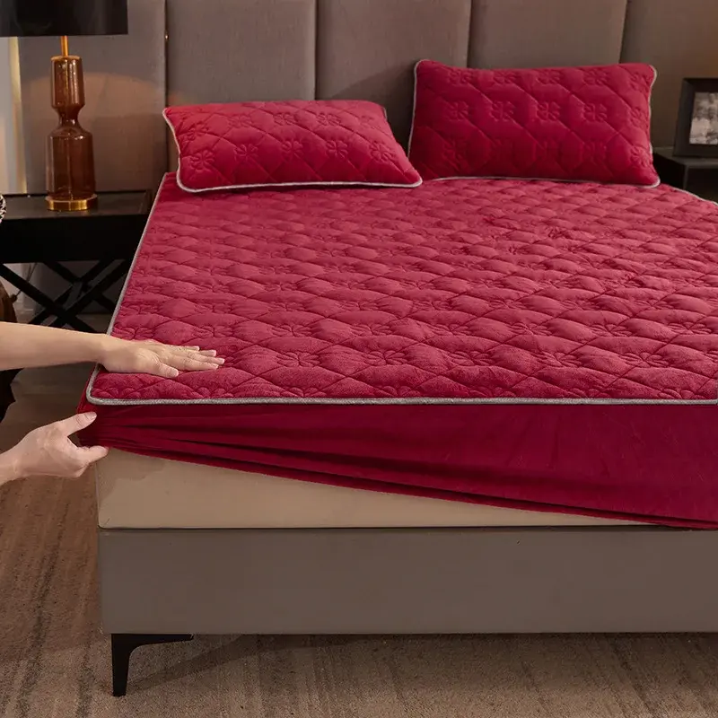 Four Season Universal Solid Color Crystal Velvet Thicken Quilted Mattress Cover Warm Plush Queen King Quilted Bed Fitted Sheet