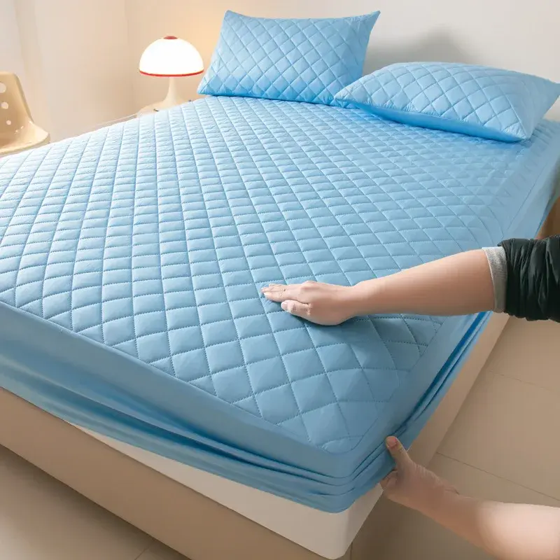 Waterproof Mattress Protector  Solid Color Breathable Mattress Cover  Soft and Comfortable Bedding   Small Square Pattern