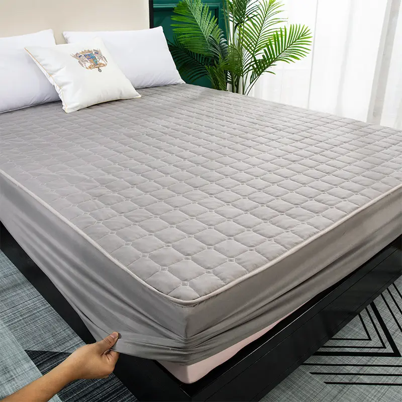 Bedding Quilted Mattress Pad Soy Fiber Fitted Sheet with Elastic Band Thicken Mattress Topper Washable Bed Mat Protector Cover