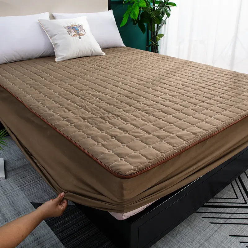 Bedding Quilted Mattress Pad Soy Fiber Fitted Sheet with Elastic Band Thicken Mattress Topper Washable Bed Mat Protector Cover
