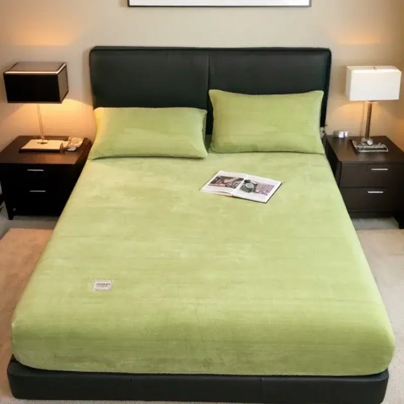 Warm Plush Fitted Sheet Elastic Mattress Cover Fluffy Velvet Fleece Bed Linen Couple Thermal Double Bed Not Included Pillowcase