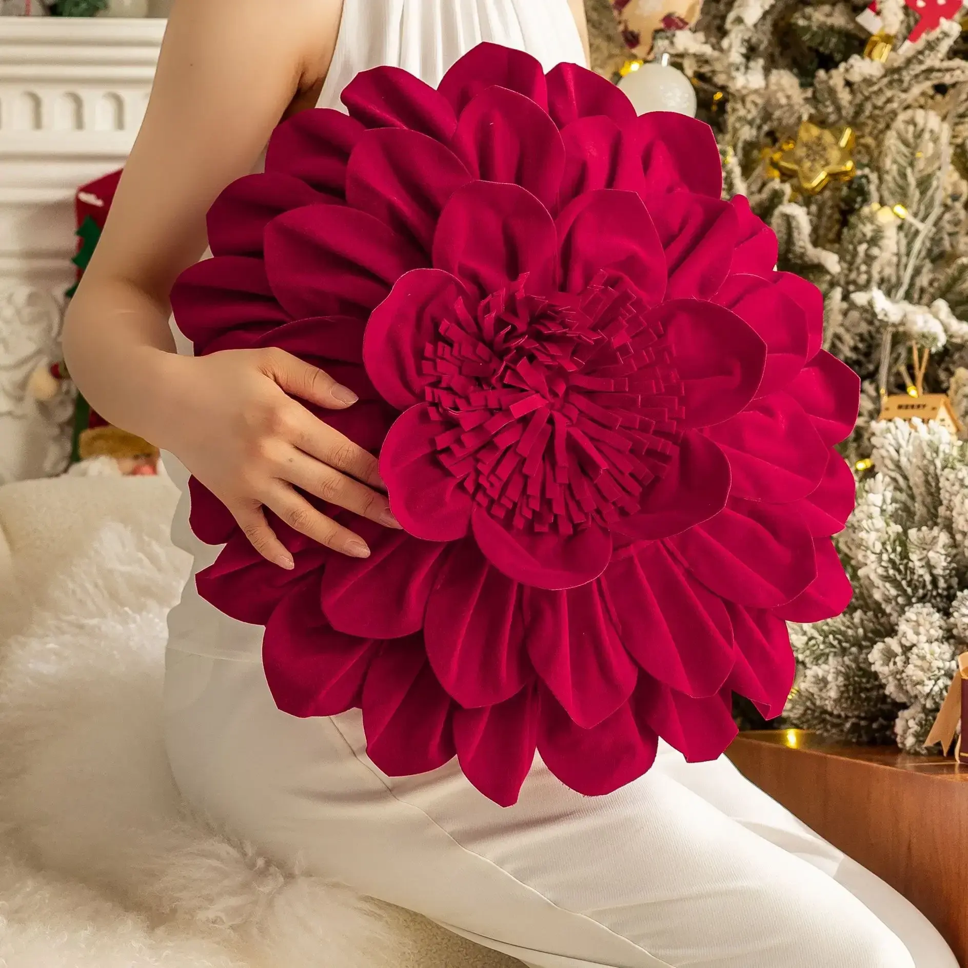New Christmas Cushion Cover Red Green 3D Floral Ruffled Edge Patchwork Pillowcase Velvet Solid Color Pillow Covers Decorative