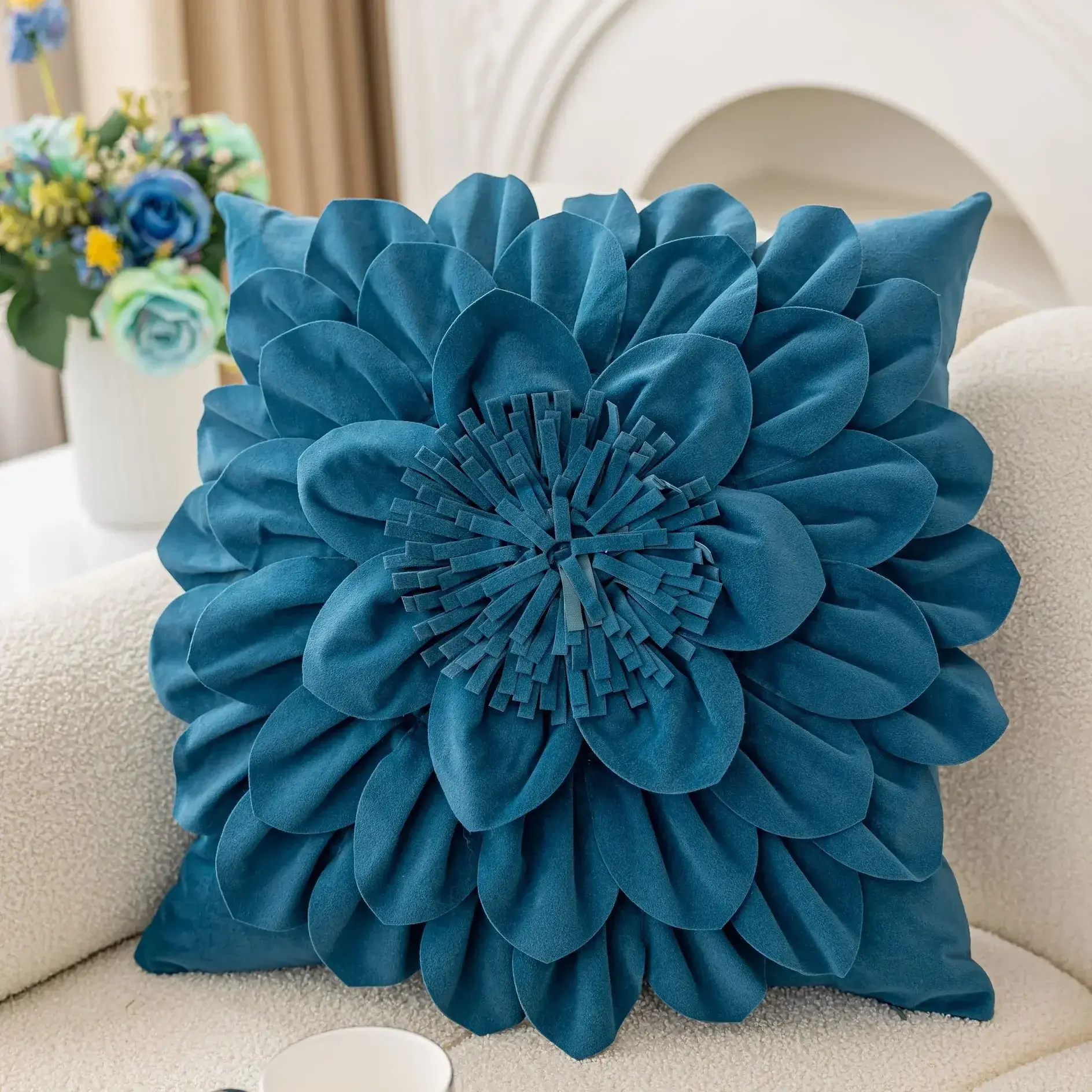 New Christmas Cushion Cover Red Green 3D Floral Ruffled Edge Patchwork Pillowcase Velvet Solid Color Pillow Covers Decorative