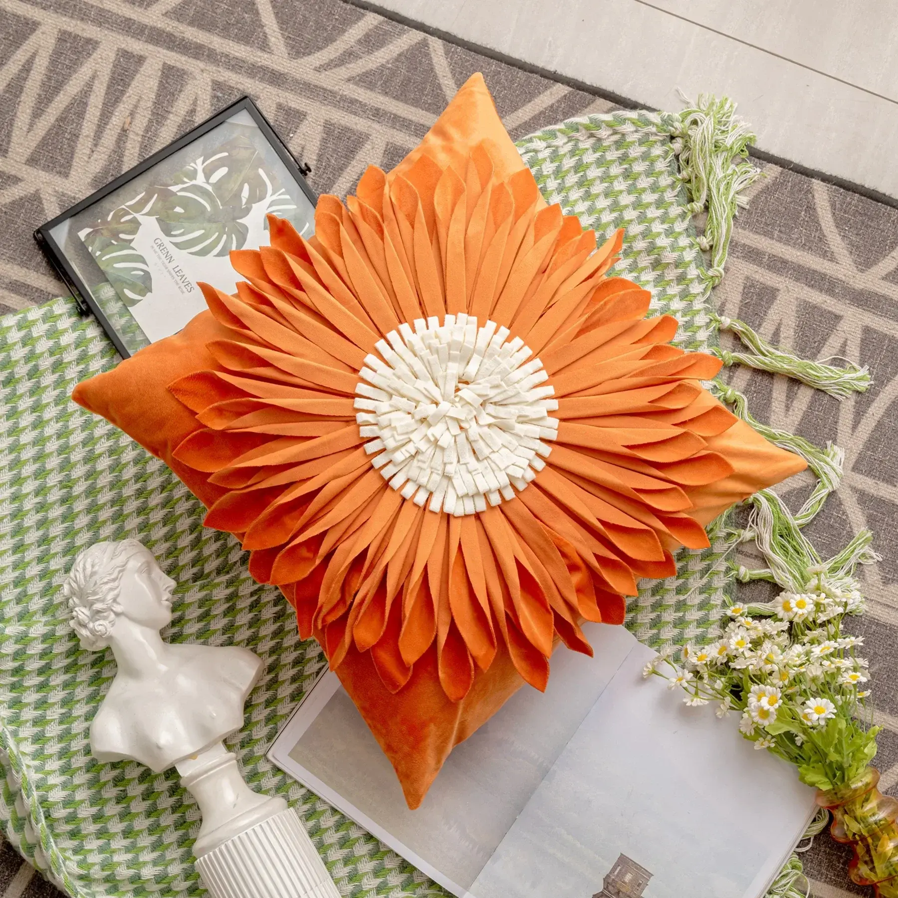 Internet celebrity ins wind sun flower pillow cover, small daisy flower bedside cushion office sunflower flower by pillowcase