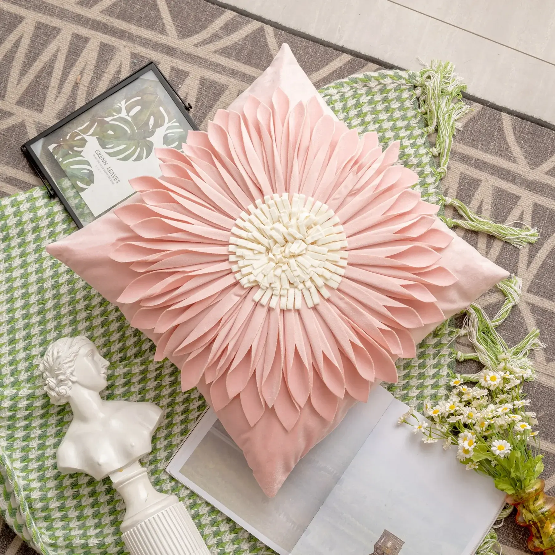 Internet celebrity ins wind sun flower pillow cover, small daisy flower bedside cushion office sunflower flower by pillowcase