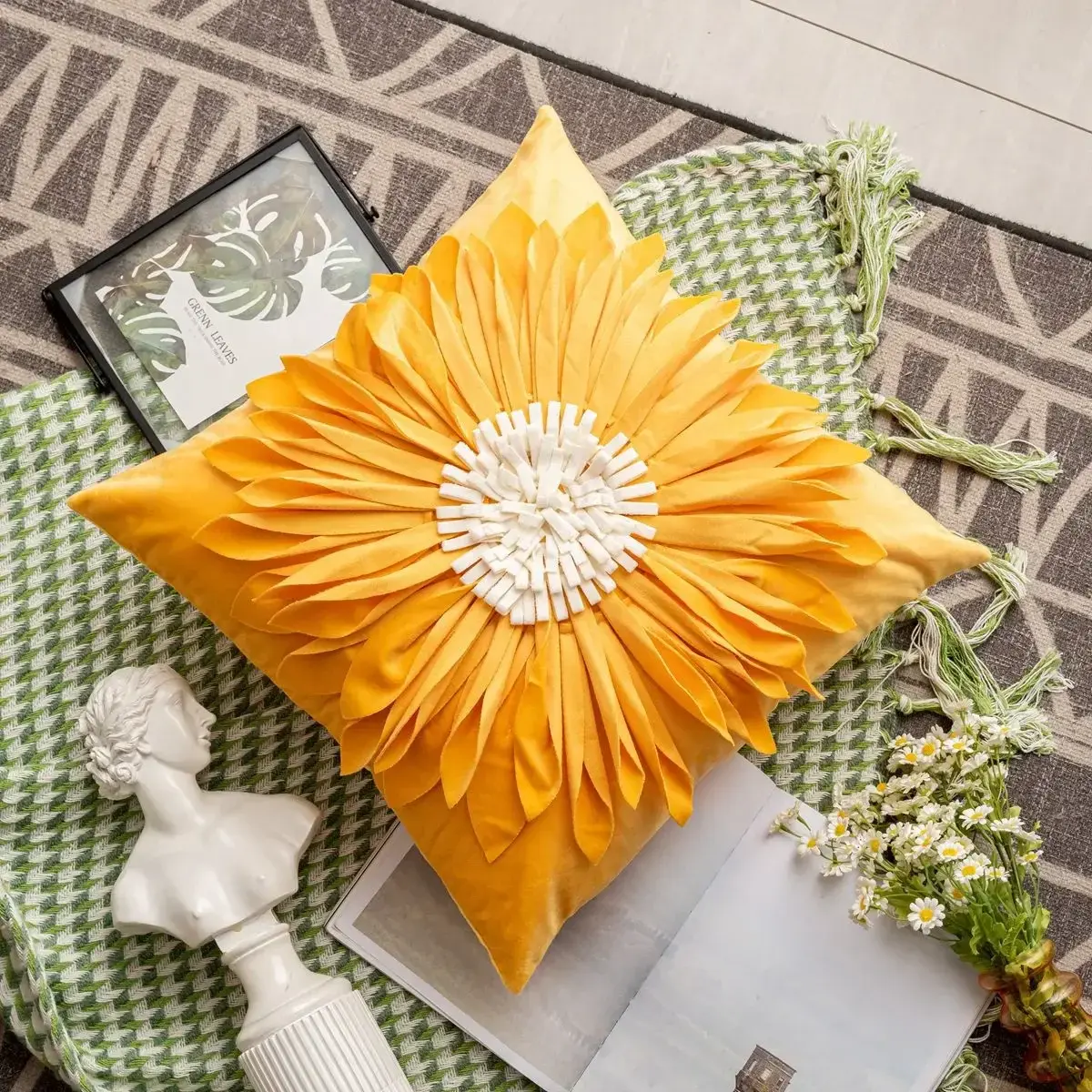 Internet celebrity ins wind sun flower pillow cover, small daisy flower bedside cushion office sunflower flower by pillowcase