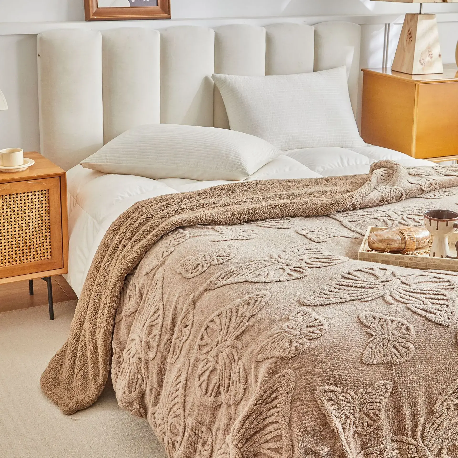 Amazon Butterfly Double Taffle Solid Color Blanket for Four Seasons,Thickened Thermal Comfortable Blanket Universal Sofa Blanket