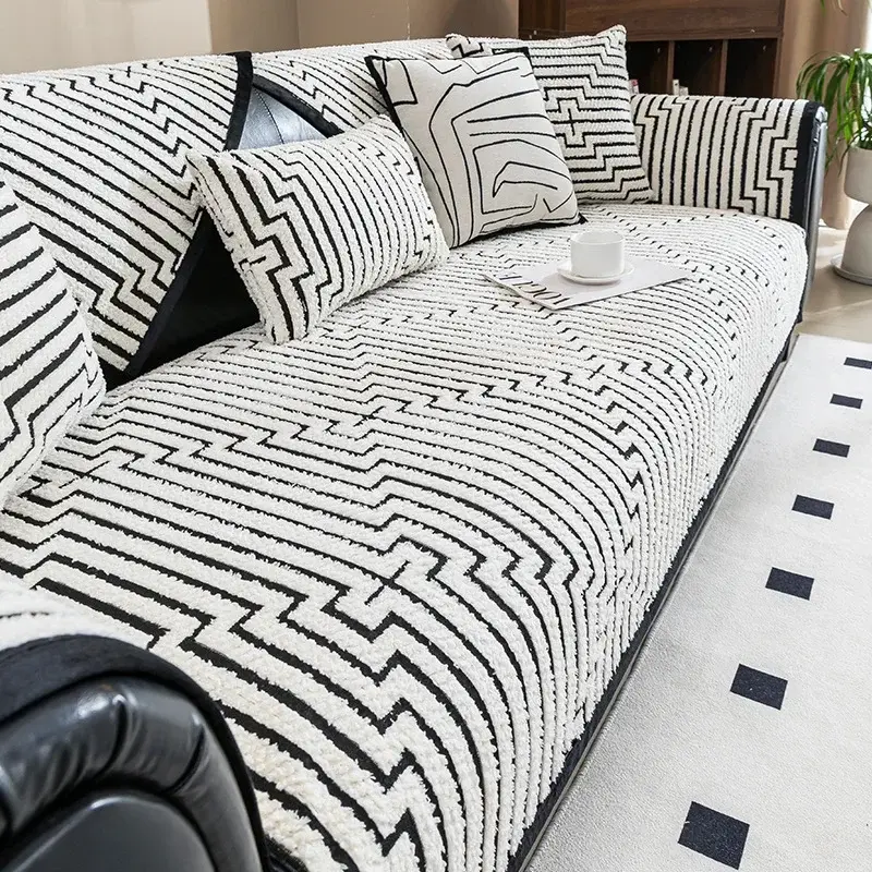 Luxury Minimalist Style Sofa Cushion Four Seasons Universal Anti Slip And Dustproof Cushion Cover Backrest Armrest Cover Towel