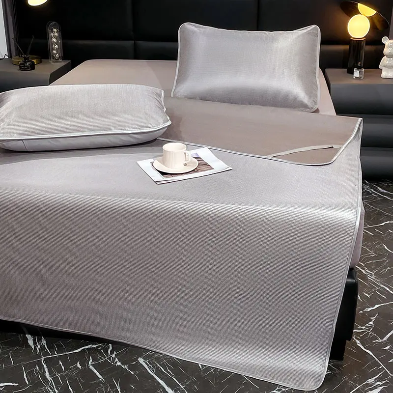 Cooling Mattress Topper for Summer Foldable Bed Mat Cool Sleeping Mattress with Pillowcase Single/Double/Queen Size Bed Sheet