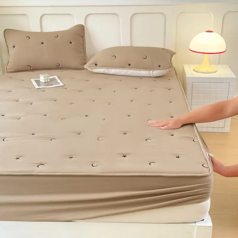 1pc Embroidered Bed Cover Queen Size Bedspread Non-slip Mattress Protector Quilted Bed Linen cubre colchón (No Pillowcase)