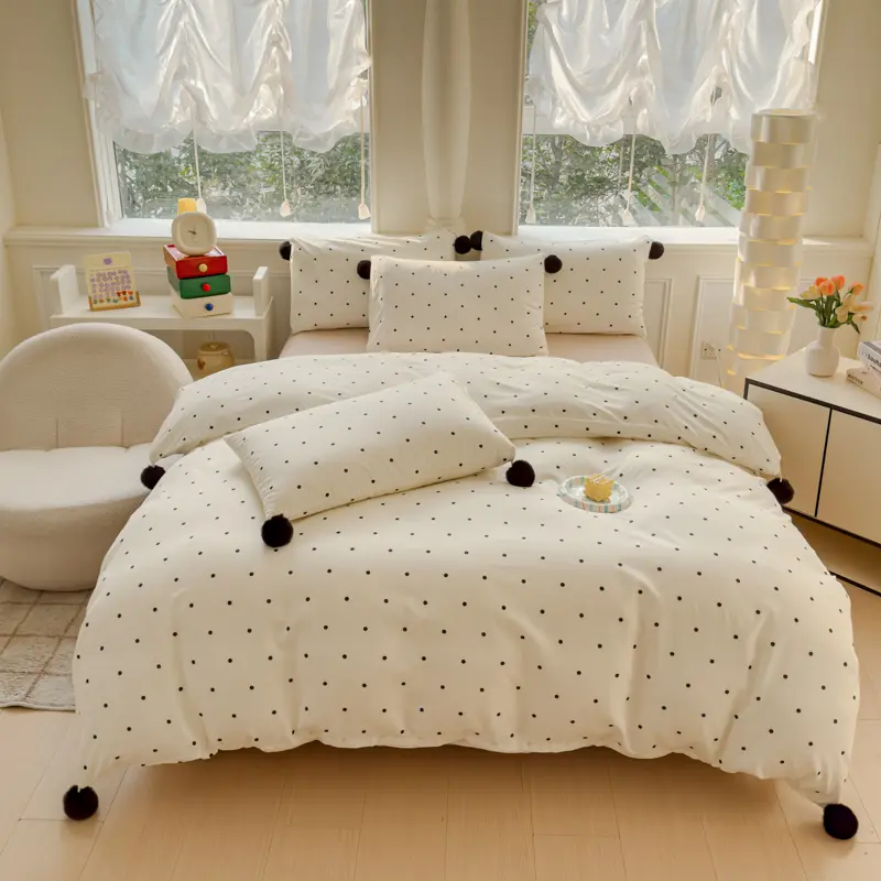 Simple Style Bedding Set Skin-friendly Bed Linen Set Girls Room Bedclothes Cute Duvet Cover Pillowcase with Bedsheet 침구세트