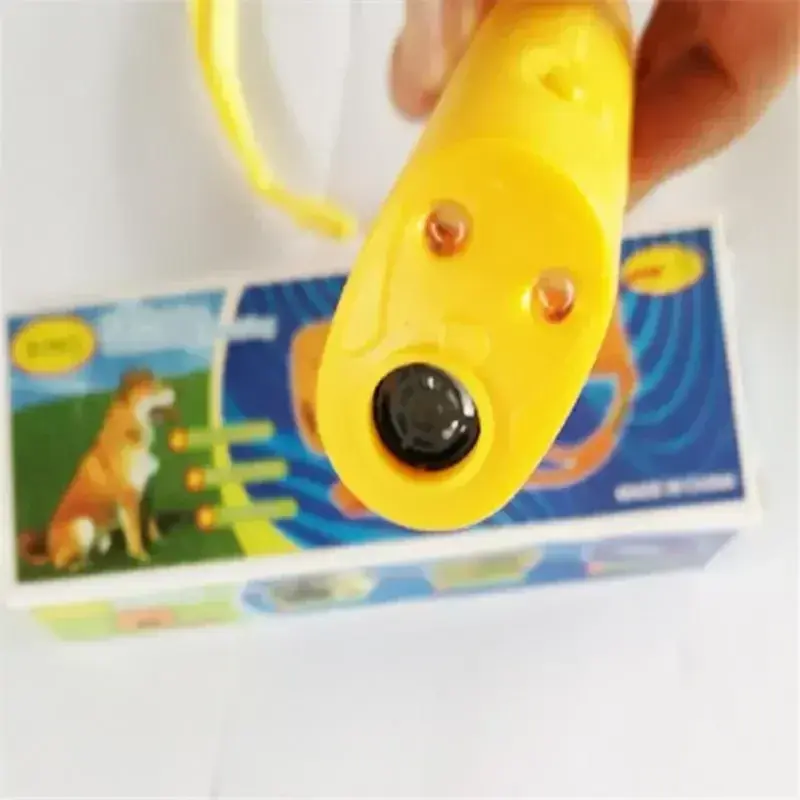 New Ultrasonic Pet Dog Repeller Anti Barking Stop Bark Training Device High Power Dog Training Repellents Without Battery Pet