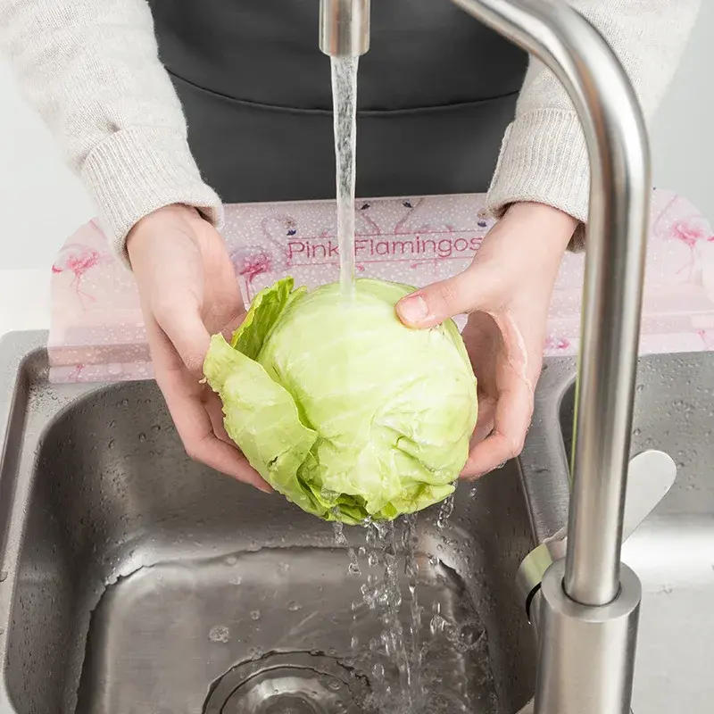 2025 New Silicone Kitchen Sink Splash Guard Countertop Reusable Heightenin Bar Water Baffle Plate Splash Sink Guard Baffle
