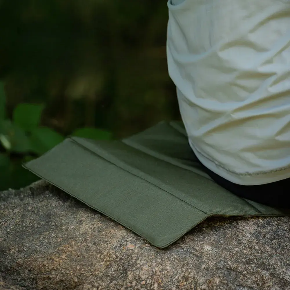 Portable Foldable Seat Cushion Outdoor Camping Waterproof Picnic Mat Moisture-proof Mat Portable Camping Site Mat