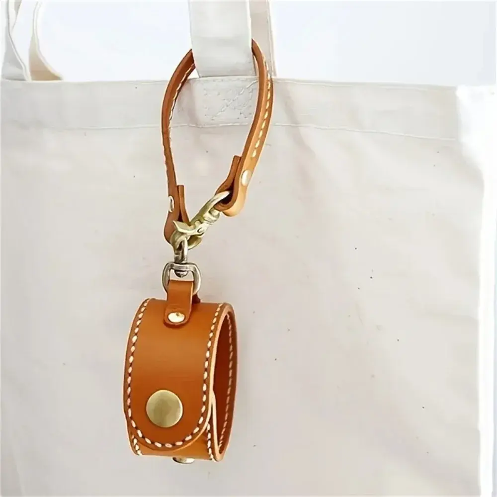 Camping Storage Item Buckle Outdoor Summer Hat Clip Leather Keychain Baseball Hat Clip Storage Buckle