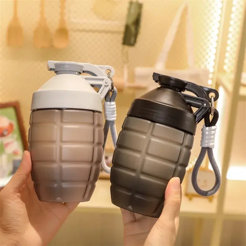 Portable 600ml Fitness Sport Water Bottle Fashion Simple Shaker Cup Protein Powder Nutrition High-capacity Milkshake Mixing Cup
