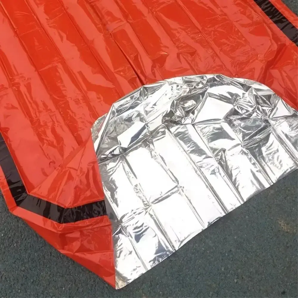 Hiking Emergency Survival Blanket Tent - Windproof Waterproof Foil Thermal Shelter for Camping Outdoor First Aid Rescue