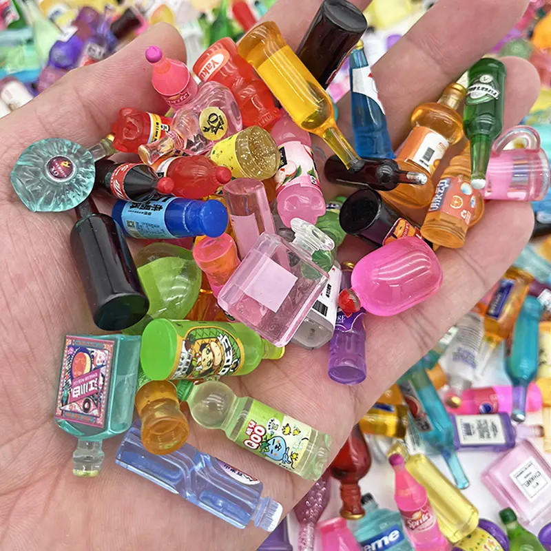 10Pcs Doll house home furnishing mini small bottles model Shooting scene props random delivery