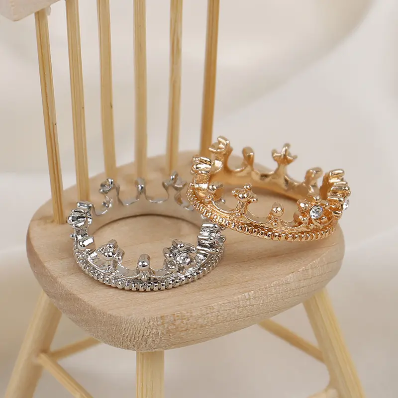 1:12 Dollhouse Miniature Mini Metal Crown Princess Headwear Model Toys