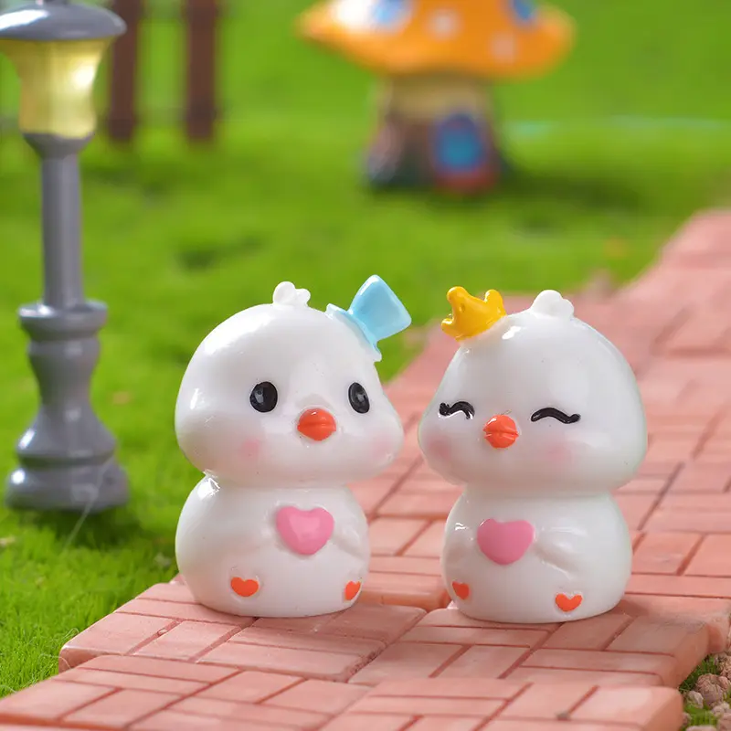 Mini Cute Cartoon Tie Chick Landscape Ornament Dollhouse Miniature Decoration Resin Desktop Decoration Accessories