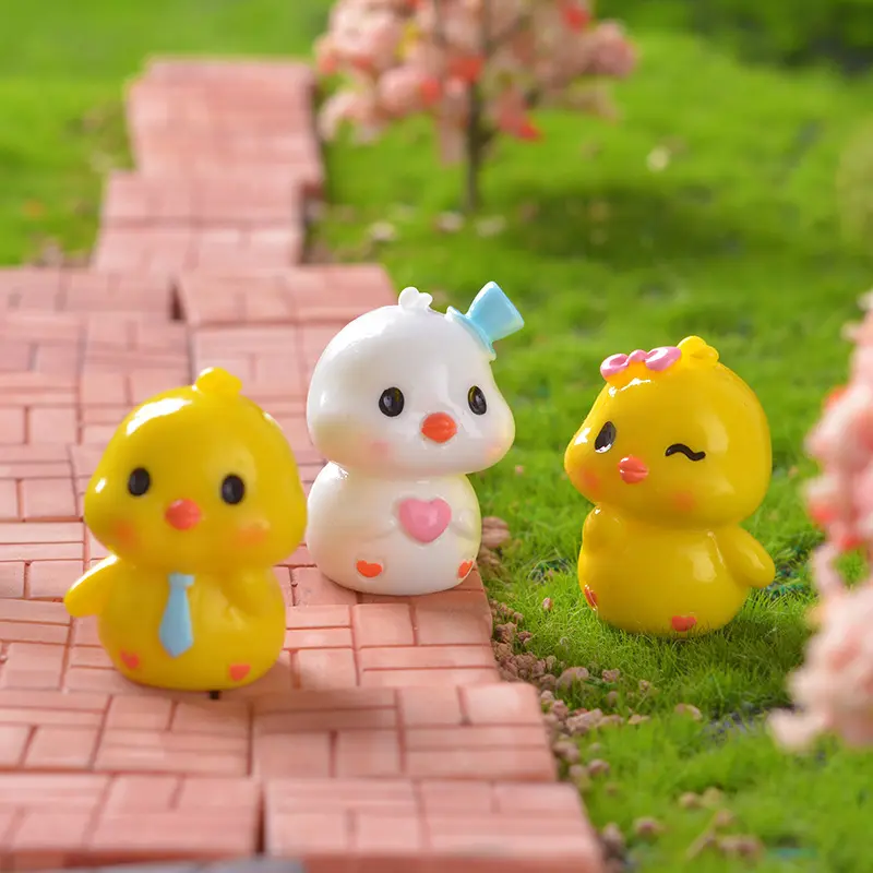 Mini Cute Cartoon Tie Chick Landscape Ornament Dollhouse Miniature Decoration Resin Desktop Decoration Accessories