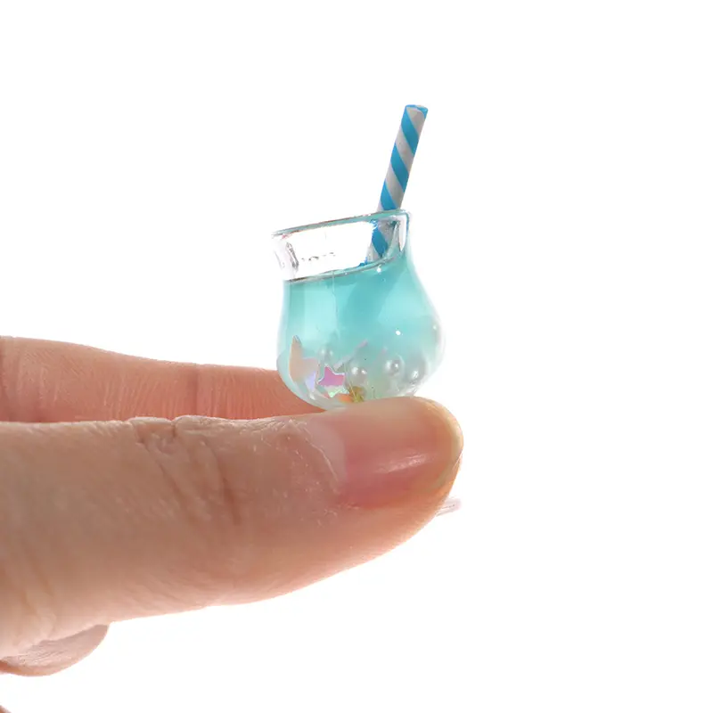 2Pcs Mini Drink Cups Model Pretend Play Mini Food Doll Accessories Fit Play House Toy Dollhouse Miniature