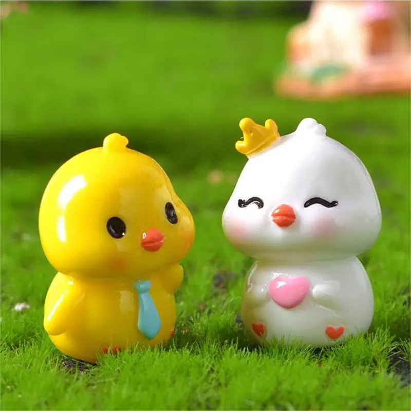 Mini Cute Cartoon Tie Chick Landscape Ornament Dollhouse Miniature Decoration Resin Desktop Decoration Accessories